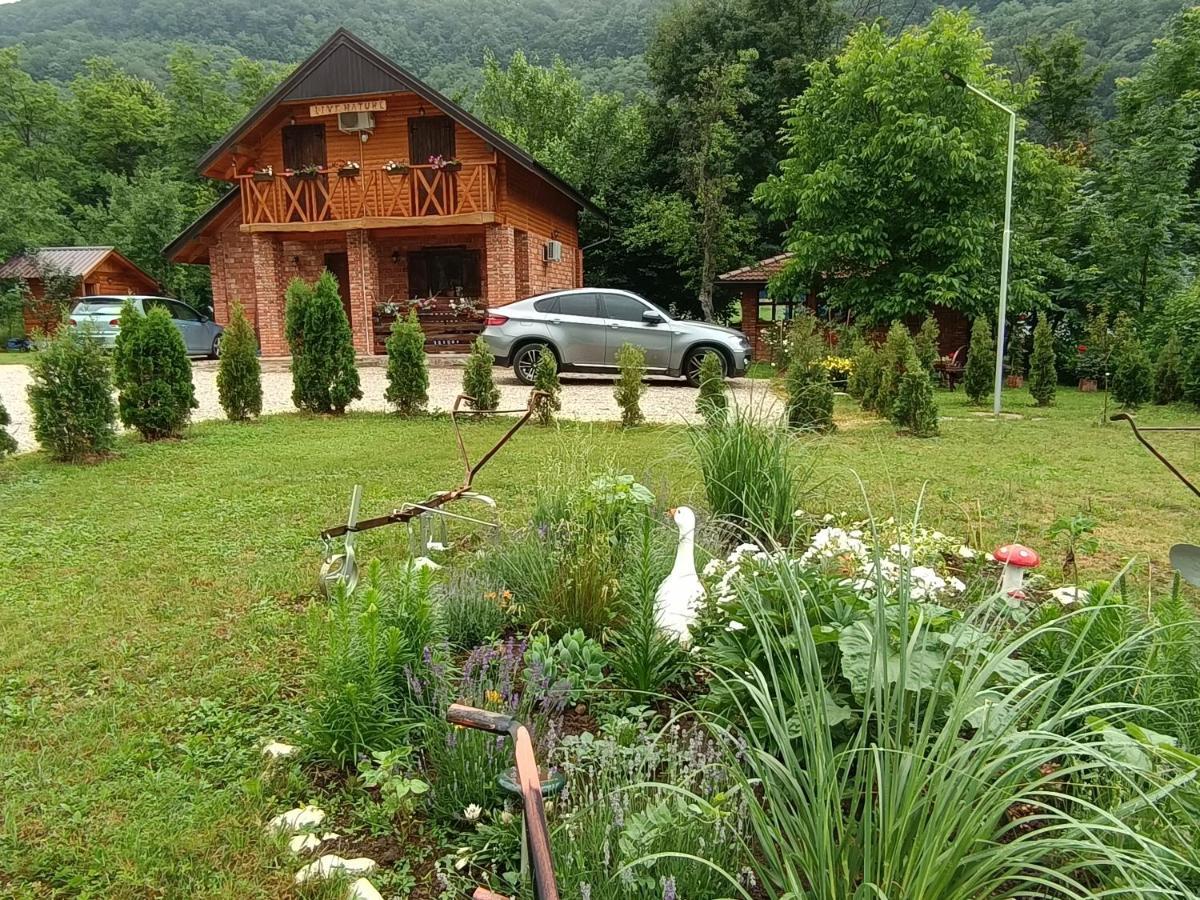 Live Nature Bihać Exteriör bild